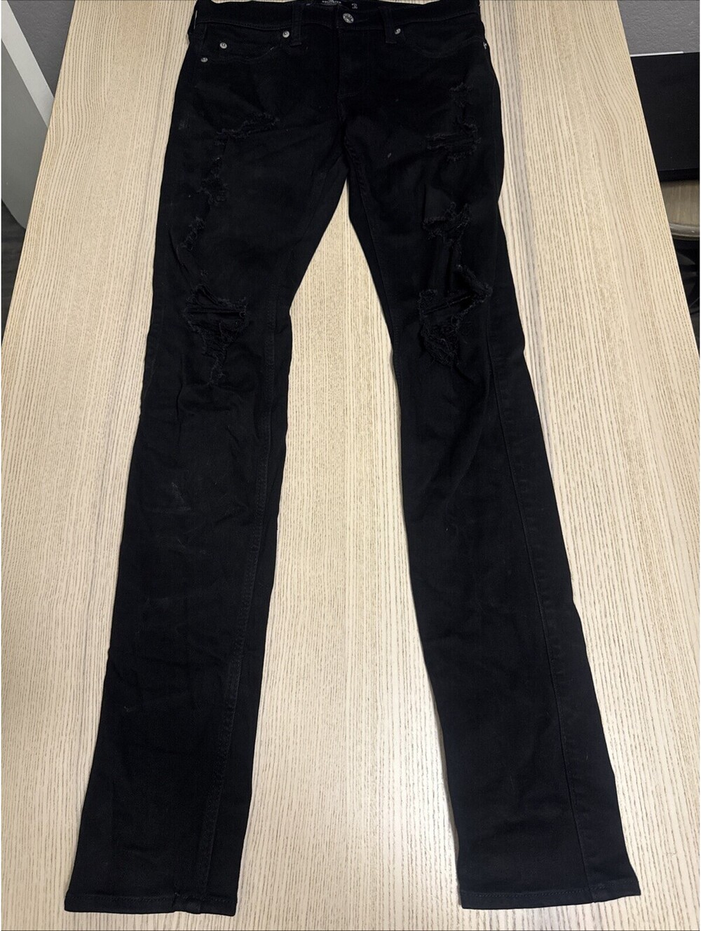 Hollister Men's Stacked Skinny Advanced Stretch Black Distressed Jeans 31x32